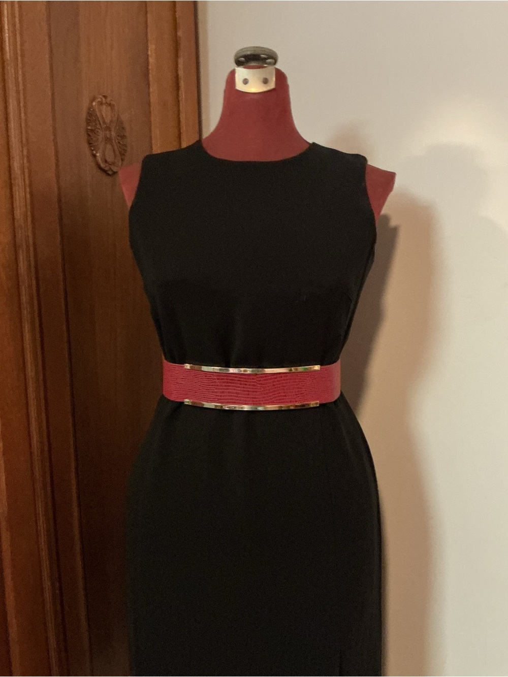 White House Black Market wide elastic Belt